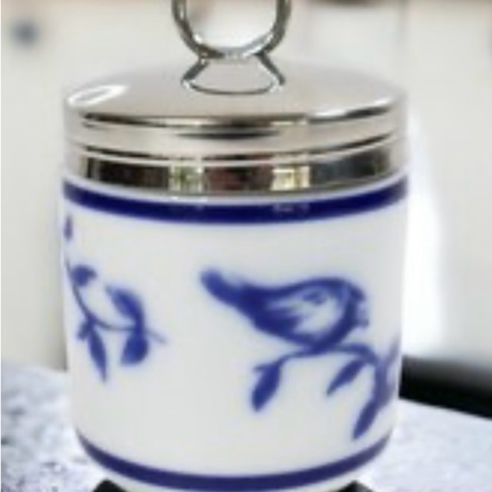 WILLIAMS SONOMA vintage porcelain egg coddler